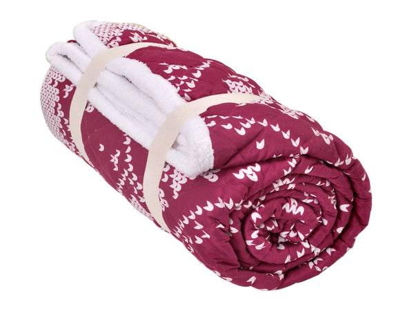 Maine Red and White Snowflake Microfiber Quilt Set Sherpa Back home decor - Mod Lifestyles