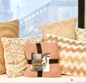 How to Mix And Match Cushions
